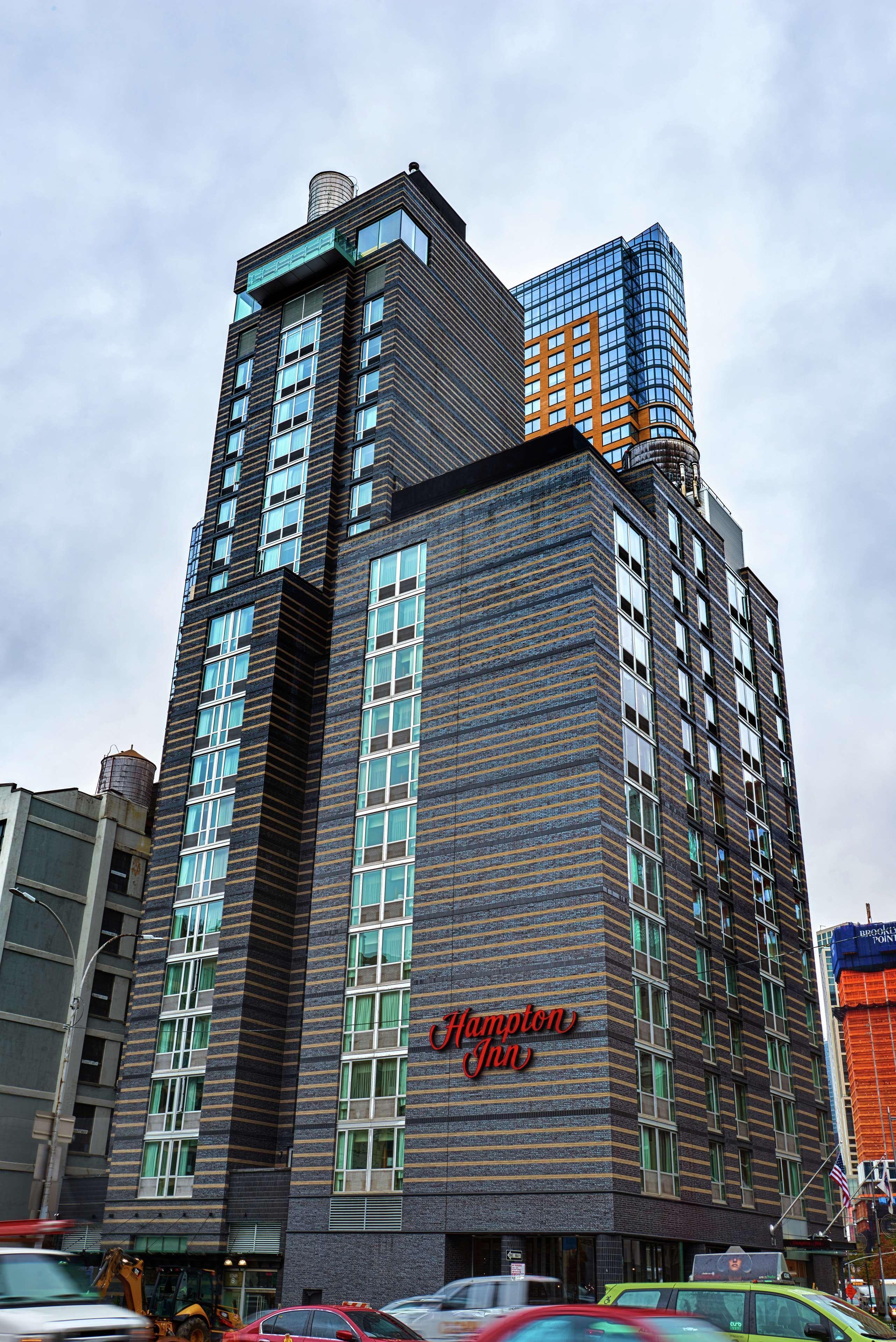 Hampton Inn Brooklyn Downtown New York Exterior photo